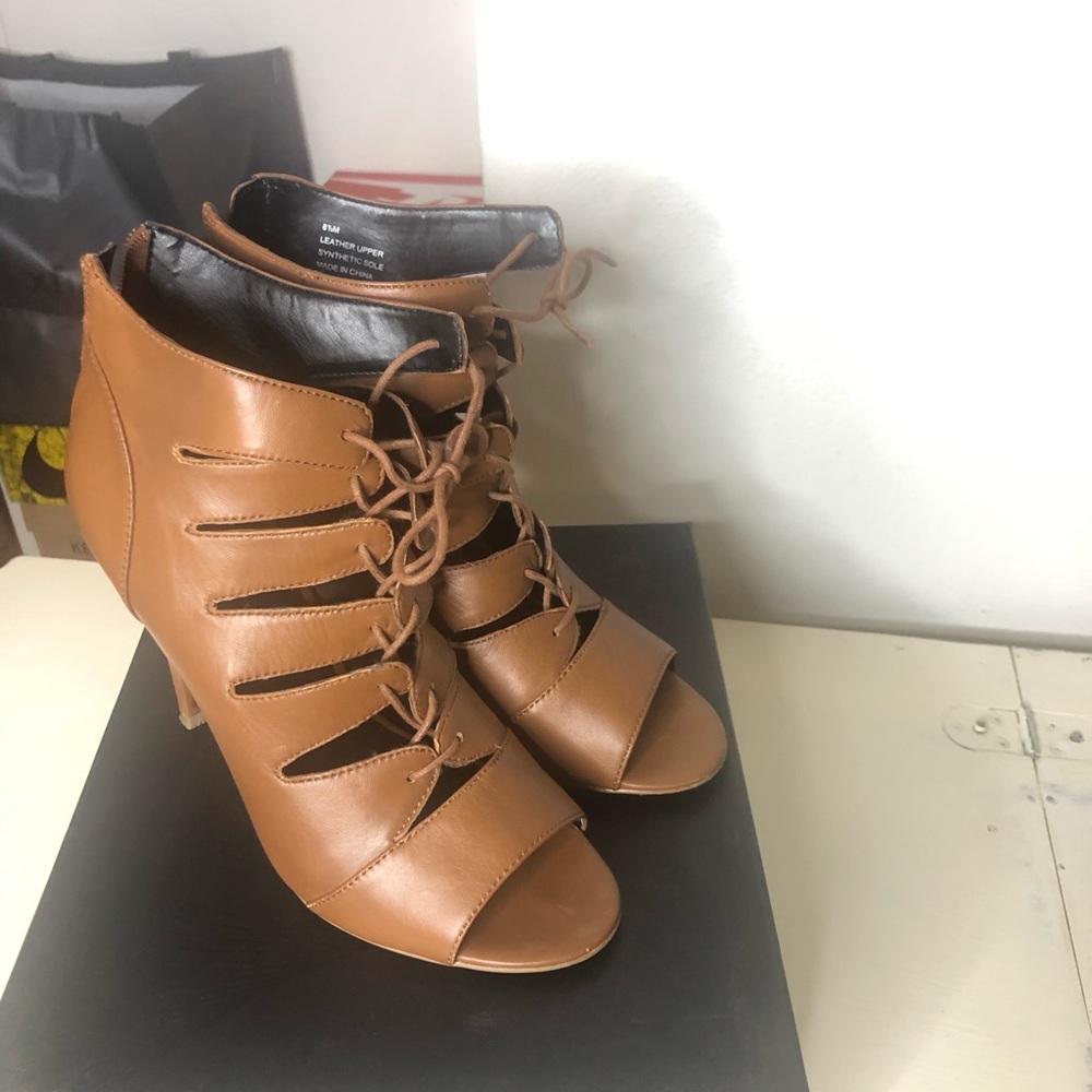 Sandals - Picture 2 of 5